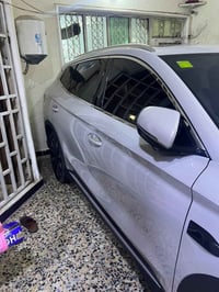 Byd 2025 لون اسمنتي DMI فول مواصفات اذا اشرح واكتب مواصفاتها لباجر متخ...