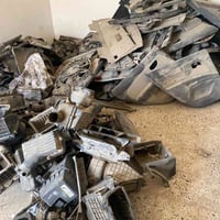 حاوية سيارات كورية • بيع كامل • ديالى بعقوبة