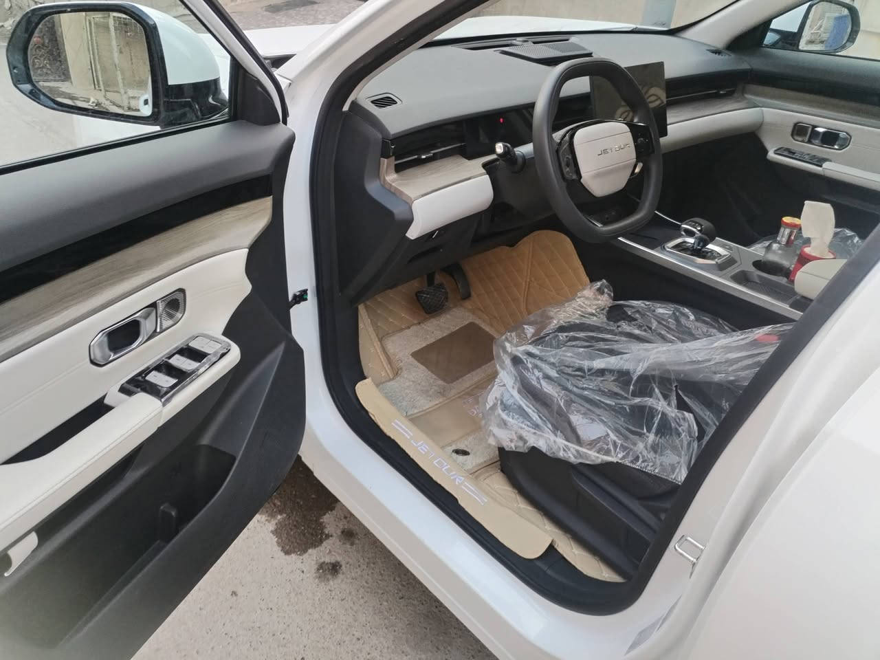 السلام عليكم للبيع سياره جيتور داشنك موديل 2026 السياره زيرو ماشيه 2700 السعر 25, مليون ***********
