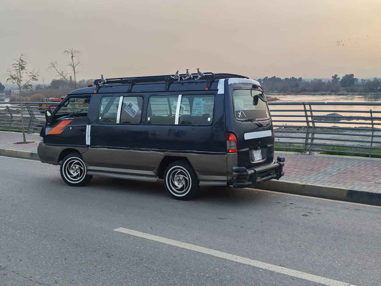 السلام عليكم
هوندا 
موديل 94 
سنويه 27 
مكينه معمر جديد 
كير اكسل شرط 
طخم توير جديد اليوم شادهم +باتري
طخم معمر داخل جديد 
غرامات صافي هيه مرور 
السعر 50 
***********
