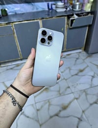 بطارية ٨٥ • ذاكرة ٢٥٦ • شاشة أصلية