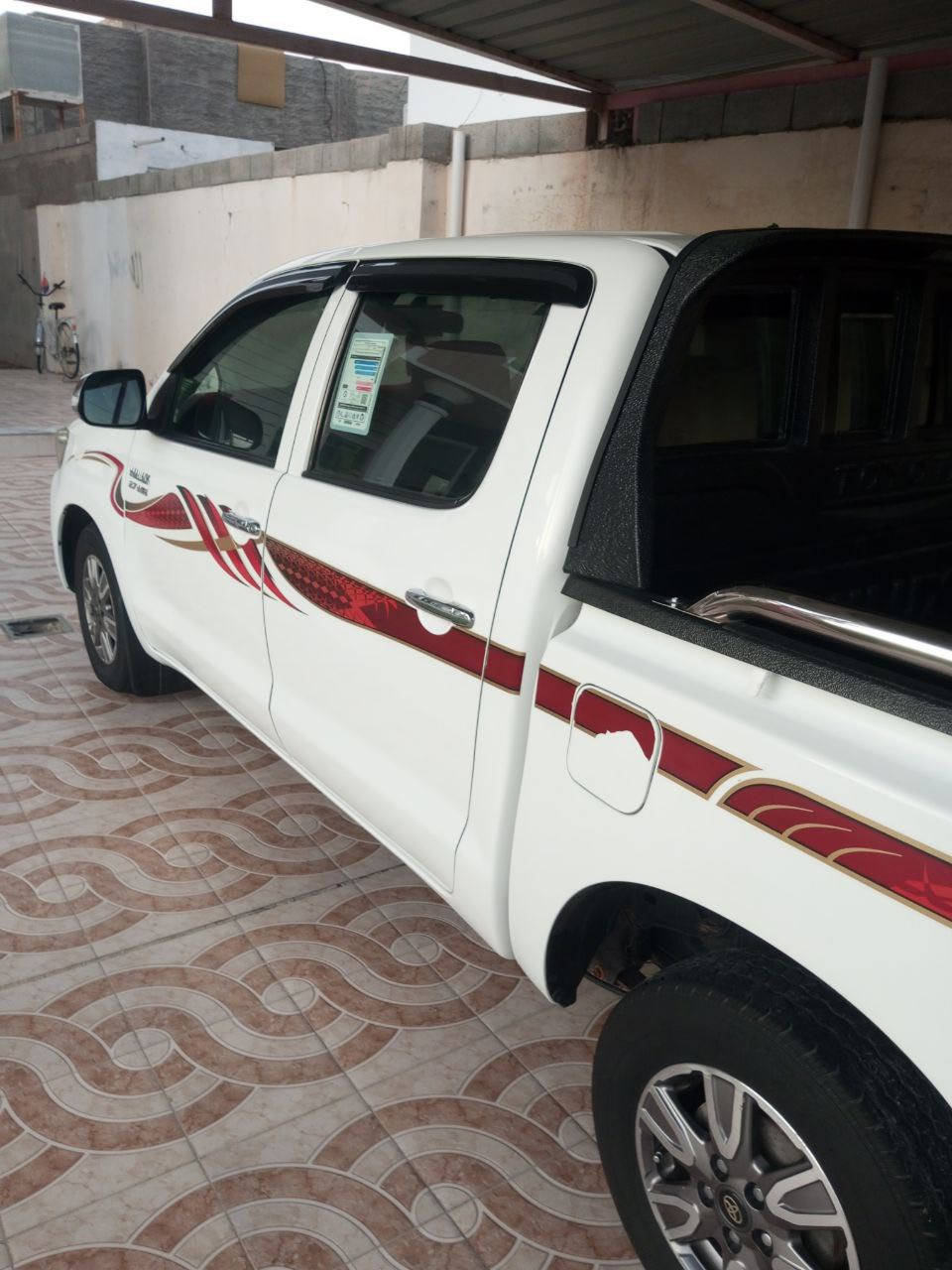 تيوتا هايلكس موديل 2013 سعودي شاصي 12 محرك جديد كير اوتو تخم تاير صدر تبريد ثلج تدفئة سيارة بيها نص باب خلفي وباب البدي + ملاون جوه الخط حك شبر والباقي سياره جديده مال جناي السعر 180$ مكان السياره الأنبار الرمادي جويبه/***********
