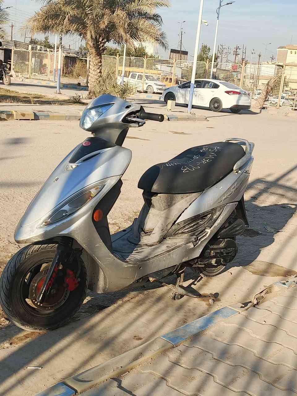 سلام عليكم دراجه كامكو g4لبيع صارها 4ايام من طلعت من الوكيل شرط الفحص مكينه ناعمه دراجه بيها شلعه تخبل اخذتها 775 انطيني اليرضي الله وبالعافيه عليك مكاني نجف الكوفه ناحيه العباسيه  لمراسله فقط ***********
واتساب
