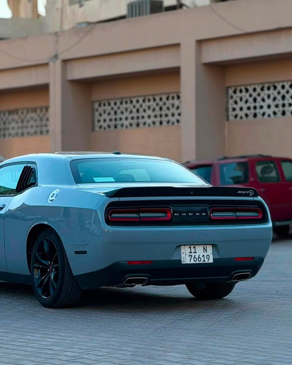 Dodge Challenger 2021 🔥
دودج چالنجر

• اللون: سموك مميز 
• المواصفات: SXT
• المحرك : 3600 - V6
• شاشة + كامرة + تشغيل عن بُعد
• باقي المواصفات المعروفة ✅
• تخم تاير مشلن 255/45/20 ويل جديد 

عليها عدسة اوزوم 250$
ادامة كاملة على السيارة

الحادث : السيارة جاملغ وبنيد صبغ فقط بدون أي إيربك
مثل ما موضح بالصور كلها باقي سليمة والسيارة مكفولة

• الممشى: 68 ألف
• المكان: السيديّة

السعر 176$ وبيه مجال

📞 *********** رصيد فقط
📞 *********** واتساب فقط
