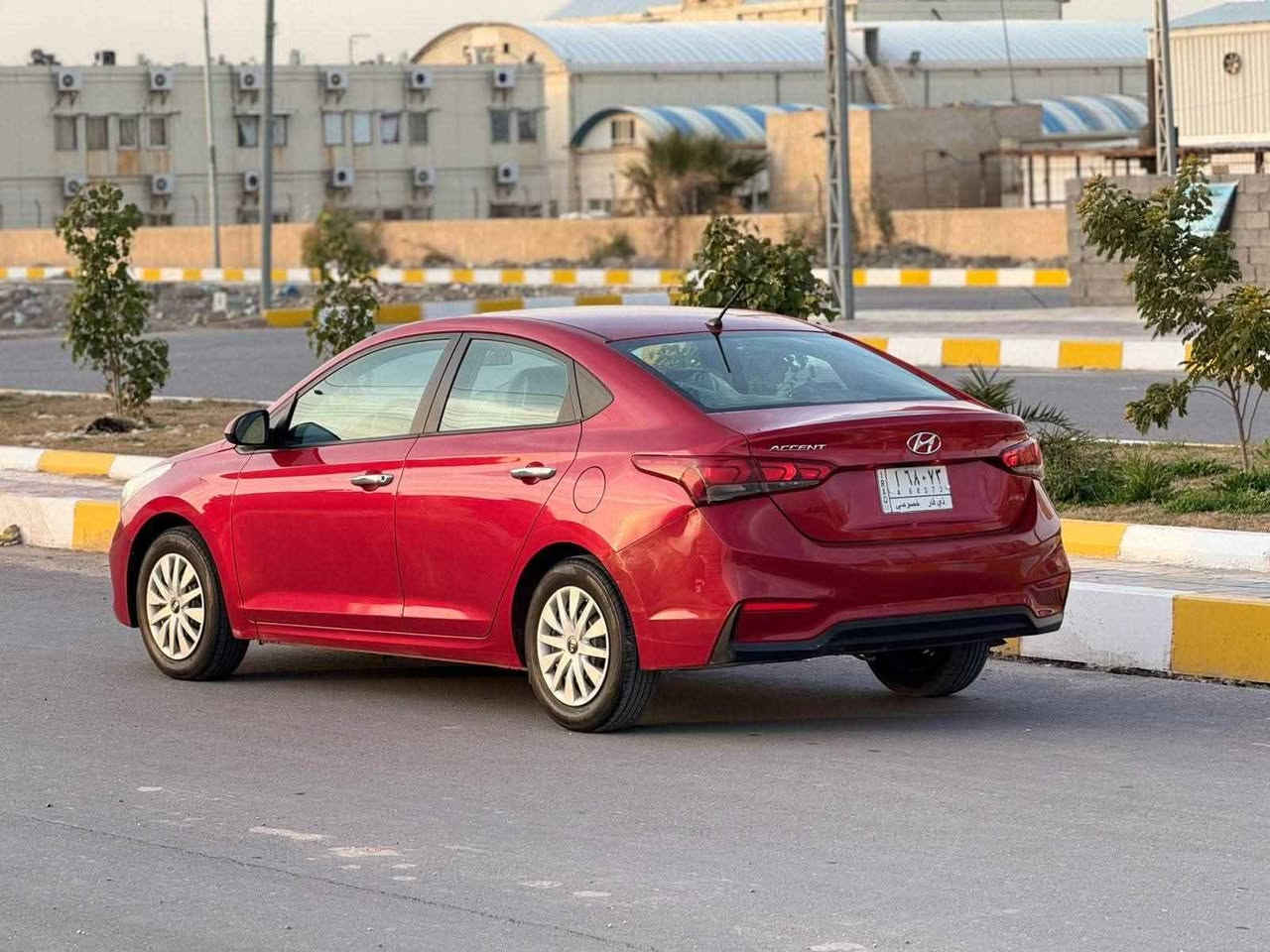 السلام عليكم سياره هونداي اكسنت أمريكيه للبيع موديل 2017 رقم ذي قار معوقين وكاله عامه مطلقه من صاحب السياره ضررها تصليح طرف البنيد وطرف الجاملغ جهه اليمين بدون دواخل وبدون تبديل السياره محرك 1600 شاشه كبيرة كاميرا دواره تحكم جهتين تخم تاير حداديه تبريد ماشيه 66الف السياره جاهزه من كلشي استخدام شخصي السعر 117 ورقه وبيها مجال بسيط للشراي مكان السياره ناصريه الشموخ للإستفسار *********** *********** رقمي أرقامي بيهن واتساب ناصرية, ذي قار
