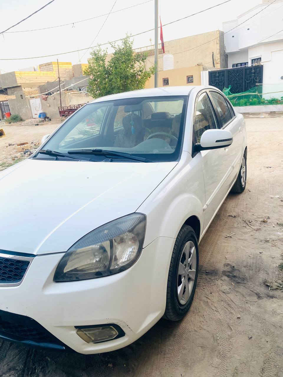 ريوا ٢٠١١ سياره مكفوله من الضربه والصبغ والتبديل كامره خلفيه حساسات شاشه DVD تبريد شغال  مكينه ١٤٠٠ المحسن رقم اربيل تحويل مباشر السعر ٨٥  العنوان النجف العباسيه رقم الهاتف ***********
