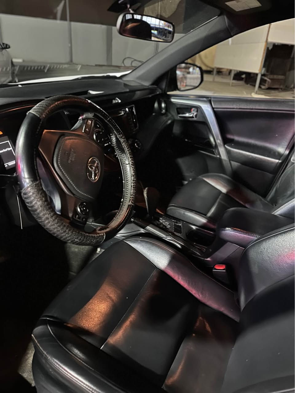 رافور 2016 
فول مواصفات 
كير و مكينه بشرتن 
بوستك صبغي سه ري بوندي 
700 دولار غرامه سه ره 
سعر 158
*********** زاخو, دهوك
