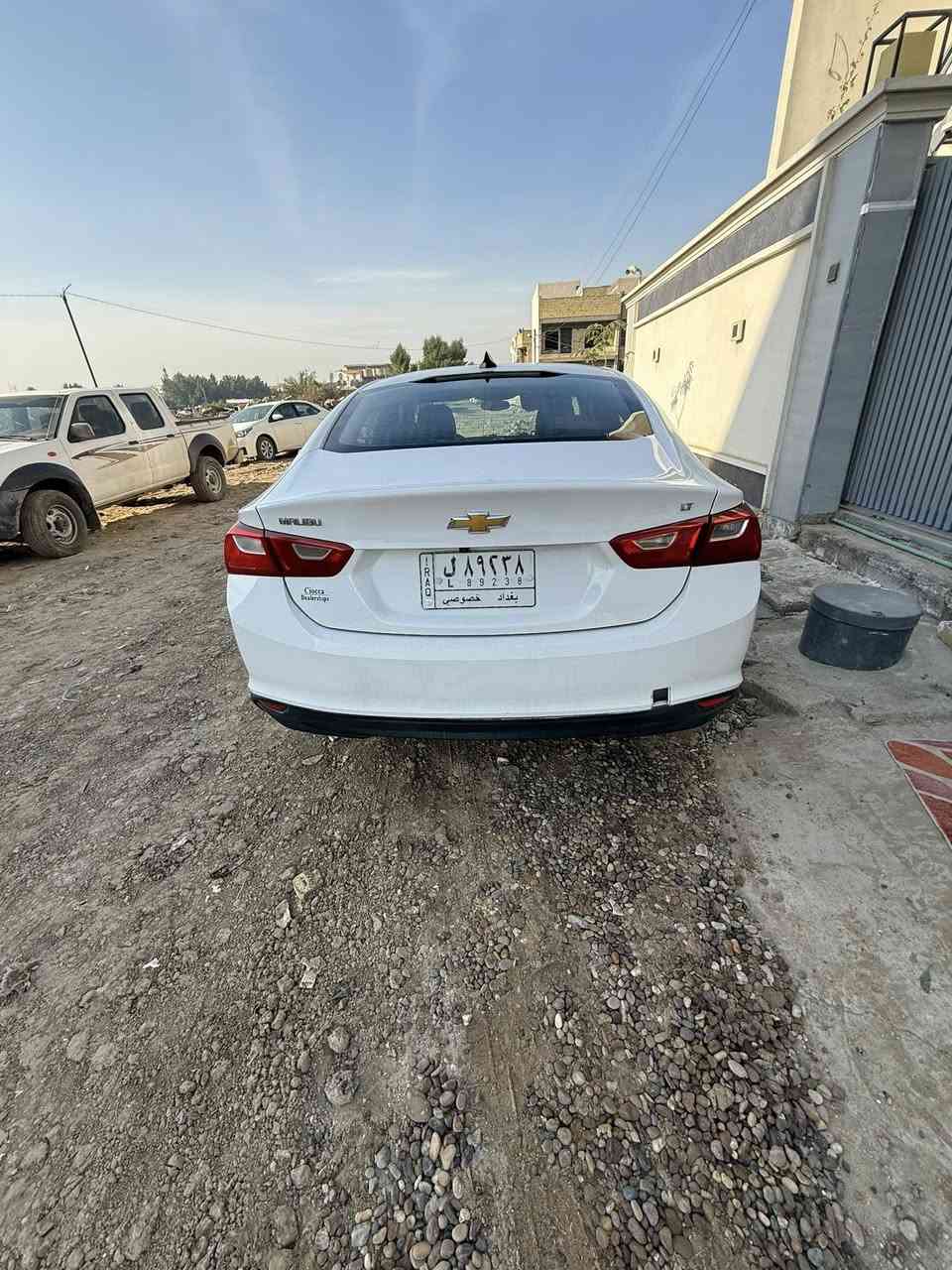 السلام عليكم ماليبو  Lt موديل 2019 ورارد امريكي داخلة معوقين بعد 4 اشهر تتحول حادثهة سرقة والقطع مبدلة نفس اللون وكالة يعني كلين بالعراق صاير بيهة حادث انصبغ بيهة بنيد وجاملغات امامي ماشية 63 الف ميل كير مكينة مكفول شادلهة تخم تاير جديد وتخم دبلات امامي وخلفي   
شادلهة منظومة مال زنون ب 350 الف 
مواصفاتها قطعتين تبريد 
كروز  كنترول 
اتو ستوب 
تدفئة مقاعد
سعر 105 ورقة وبيهة مجال  
السيارة موجودة بالغزالية خلف الوقف السني مباشرة 
للتواصل ***********
