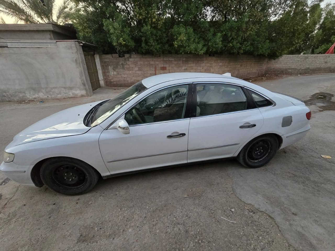 السلام عليكم عندي سياراه للبيع هوداي ازيراه 
2008 محرك 2700 

سته ستندر صبغ 3 قطع بدون 

داخل جاملغين  وبنيد 

رقم ذي قار  جديد بسمي 

سعر 88 $

***********
