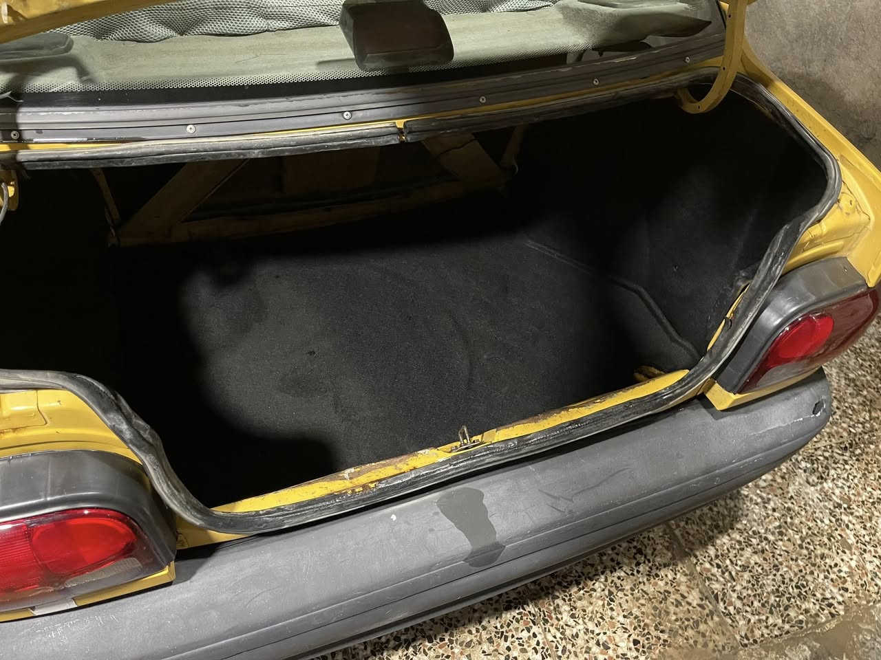 سلام عليكم
سايبه 2011 سنويه ورقم نكليزي 

وهزه جديدة مصفره هيئه وغرامان   جاهزة مابيهه اي نقص كهربائية كله. كير ومحرك مكفولات لاتنقيص ولاتبخير 

شغاله تبريد وتدفئه شغال حداديه 

صدر كله جديد تخم تاير نظيف 

سياره بيهه صبغ دواير ودوس 

مدوشمه عام حته تنته كلشي بيهه شغال ؟شباب ملاحضه رقم وسنويه 

موعد لستلام يوم 20 بهاذ شهر واني اتعهد بيهن مكان سيارة بغداد

الحبيبيه ***********
