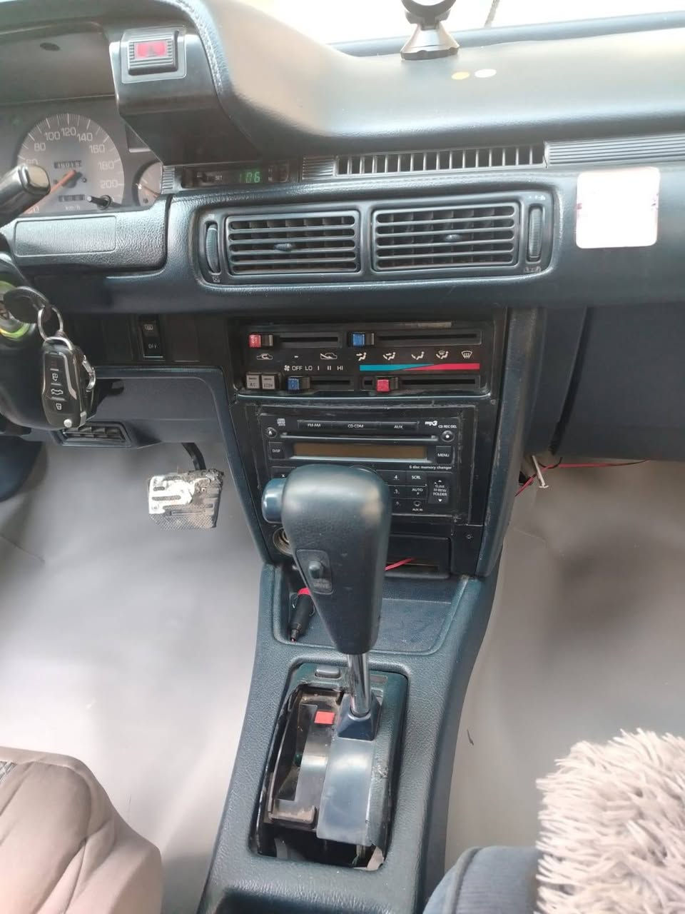 السلام عليكم
سياره كامري موديل ١٩٨٨
سياره جاهزه كير محرك خير من الله
تبريد شغال كهربائيات كامله تخم تايرات
السياره بسمي تحويل مباشر رقم انكليزي
مكاني التاجي *********** رقم كورك ***********رقم أثير
السعر ٥٠ وبيها مجال حك الجيهه
