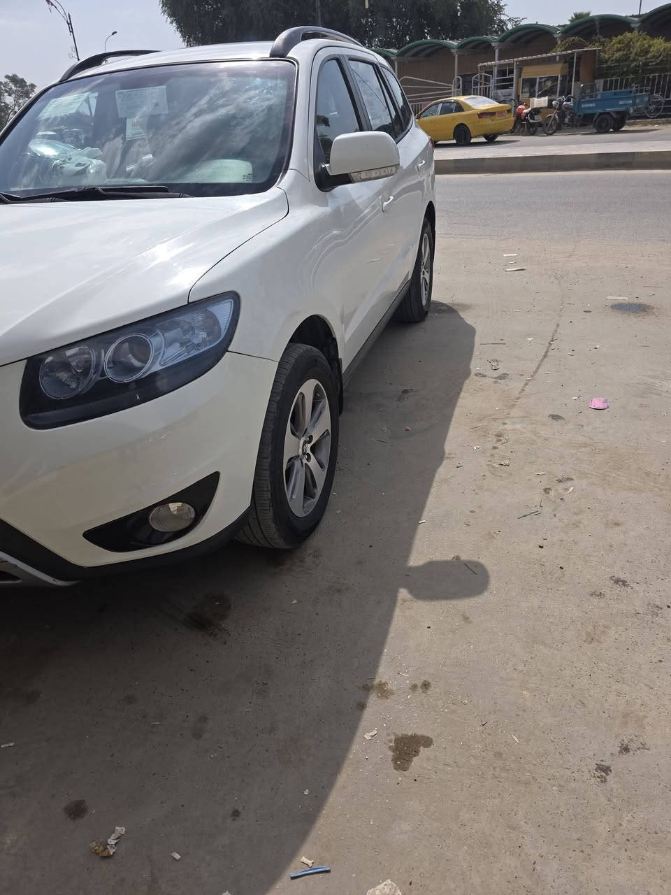 سنتافي للبيع موديل ١٢ خليجي سنويه ٢٨بيه جاملغ خلفي عكس السايق للاستفسار *********** *********** السعر ١٣٠
