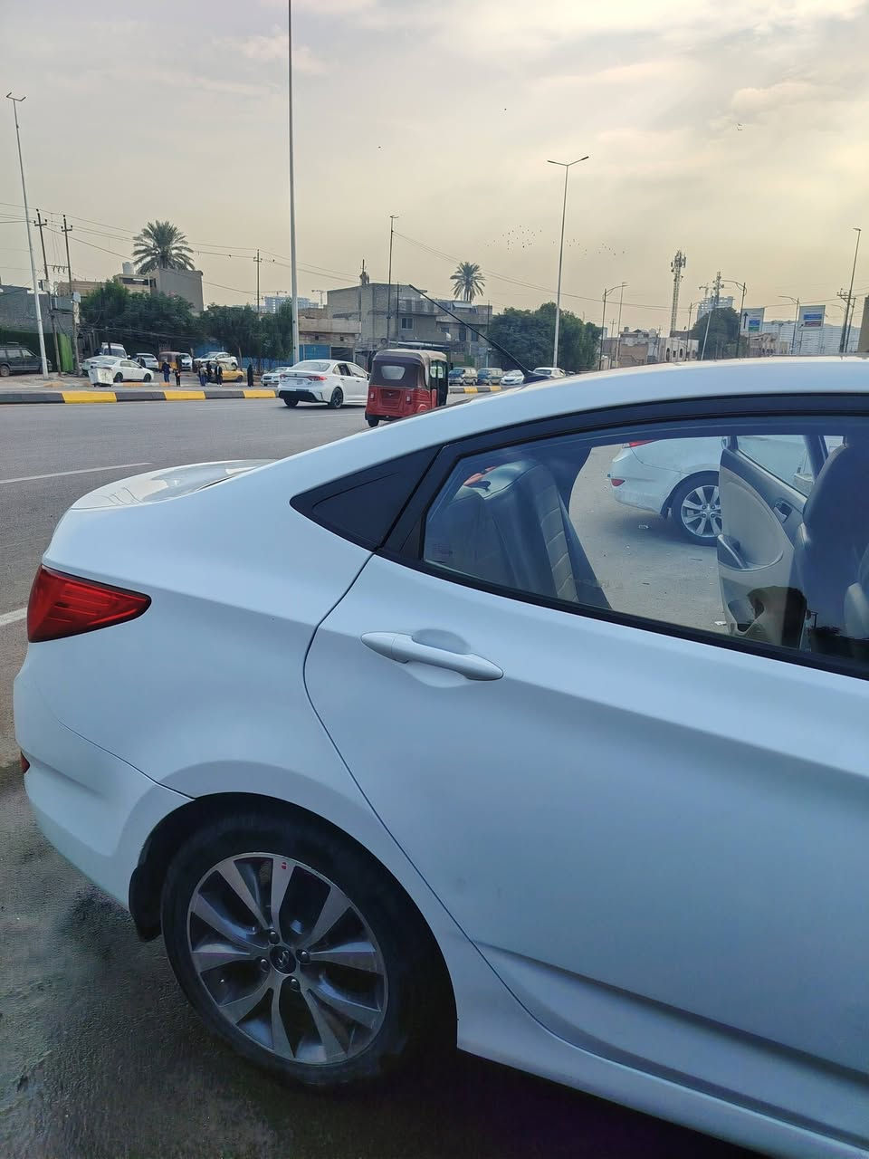 اكسنت خليجيه 2015 استيراد الشركه العامه سياره مكفوله من كلشي رقم بغداد مميز محرك 1600 ماشيه 108 سياره نظيفه
كير محرك مكفول
***********
مكان السياره بغداد الكرخ
