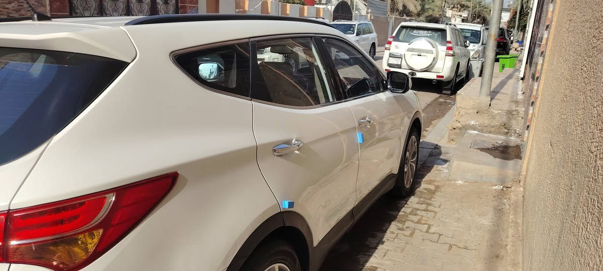 السلام عليكم
سنتافي 14 خليجي 
رقم اربيل دولي بيه نص باب صبغ فقط 
جاهزه مكاني نجف السعر 160 
***********
