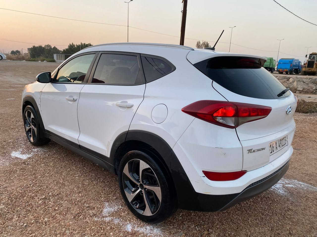 للبيع هونداي توسان 2016 أمريكي رقم القادسية حره تحويل مباشر محرك 1600 تيربو مواصفات واضحه سياره جاهزه من كلشي حادثة صبغ بنيد بدون عابر بدون تبديل السعر 133 وبيه مجال للشراي *********** مكان الرميثه شارع العام معرض الخليج الحديث
