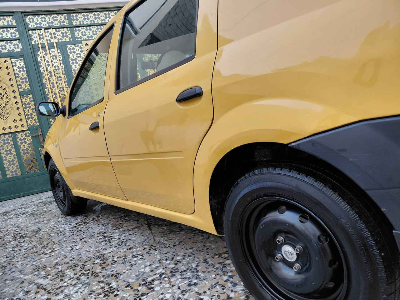 للبيع رينو موديل ٩ مكينه فرنسي جديده كير صدر جاهزه
كشر مكفول من الحادث والخياس سياره جاهزه سنويه مشروع
الهيئه مصفره بيهه باركود مسوي تحول ثاني يوم شرط
سعر ٣٨ وبيهه مجال سياره كلش حلوة وبلاديه مكاني الشعب
***********
