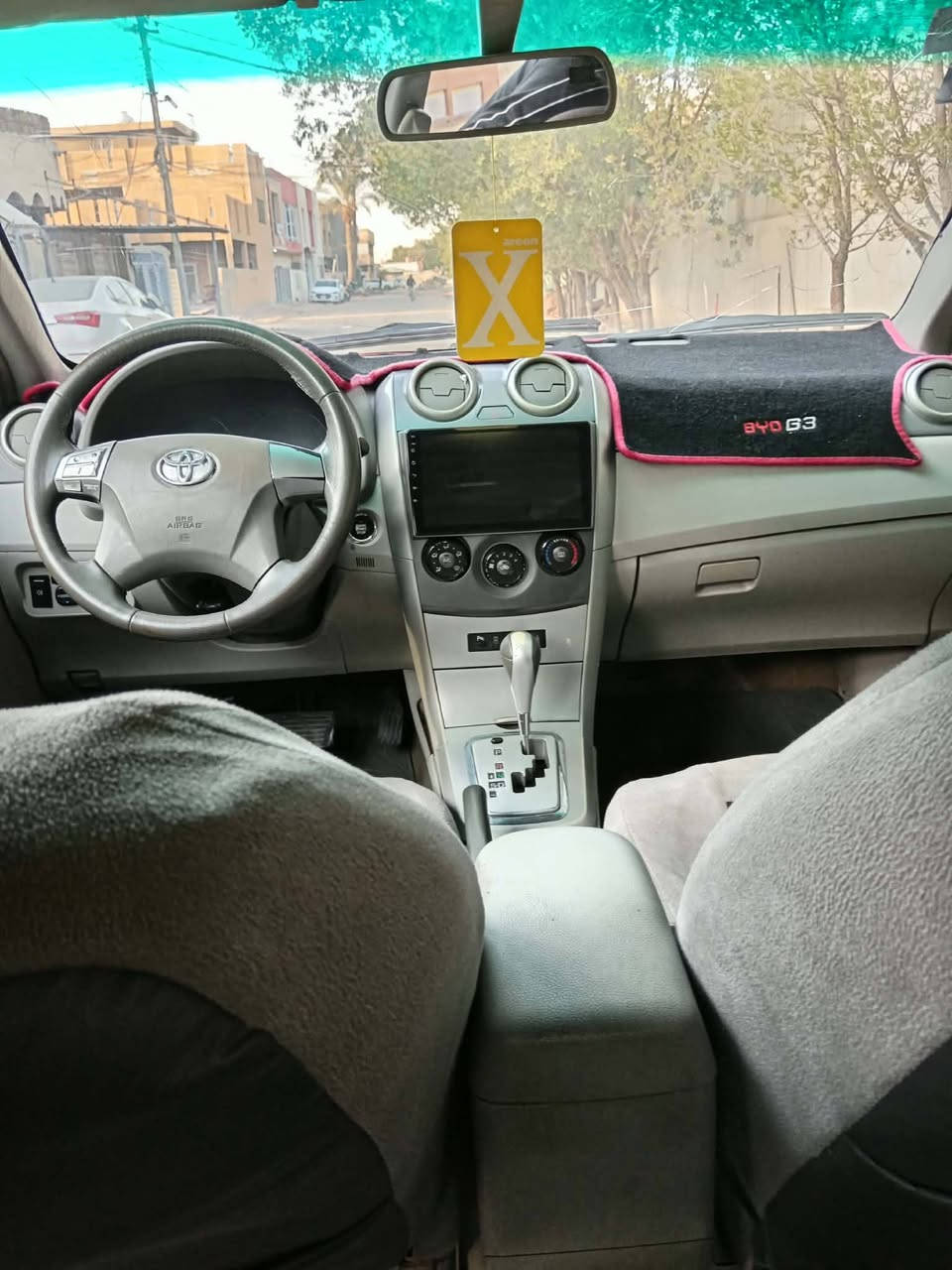 السلام عليكم بي واي دي جي ثري مديل ٢٠١٣ سياره حلوه وخير من الله بيها بارد باب السايق كلش بسيط  ااضافه تلحيظات بسيطه بالباب الخلفي بدون اي ضربه وصبغ تخم تاير جديد  اوتوماتيك ماشيه ١٧٠ للاستفسار الاتصال على الرقم *********** السعر ٦٠
