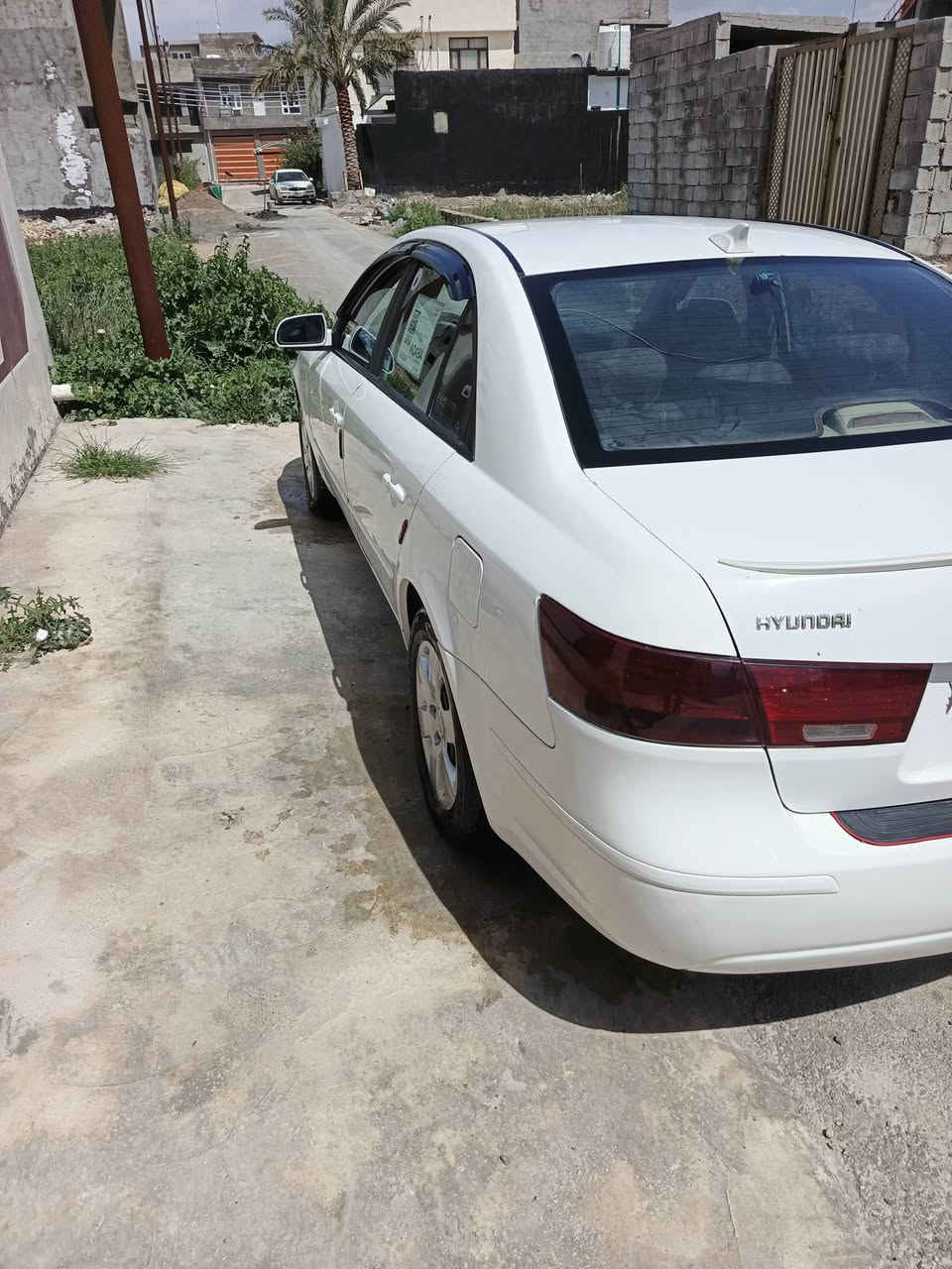 سلام عليكم سوناتا موديل ٢٠١٠ امريكي بيهة ضرر الجاملغ الخلفي بدون دواخل و بيهة اتكشط مال صبغ لان صدفي ونصبغت عام بدون اي ضربة مكينة جديدة مال حاوية السيارة حيل متعوب عليهة وجديدة رقم ديالى الدولي الجديد السعر ٩٨ و بيهة مجال بسيط حك الجية المكان تقاطع القدس هاتف ***********
