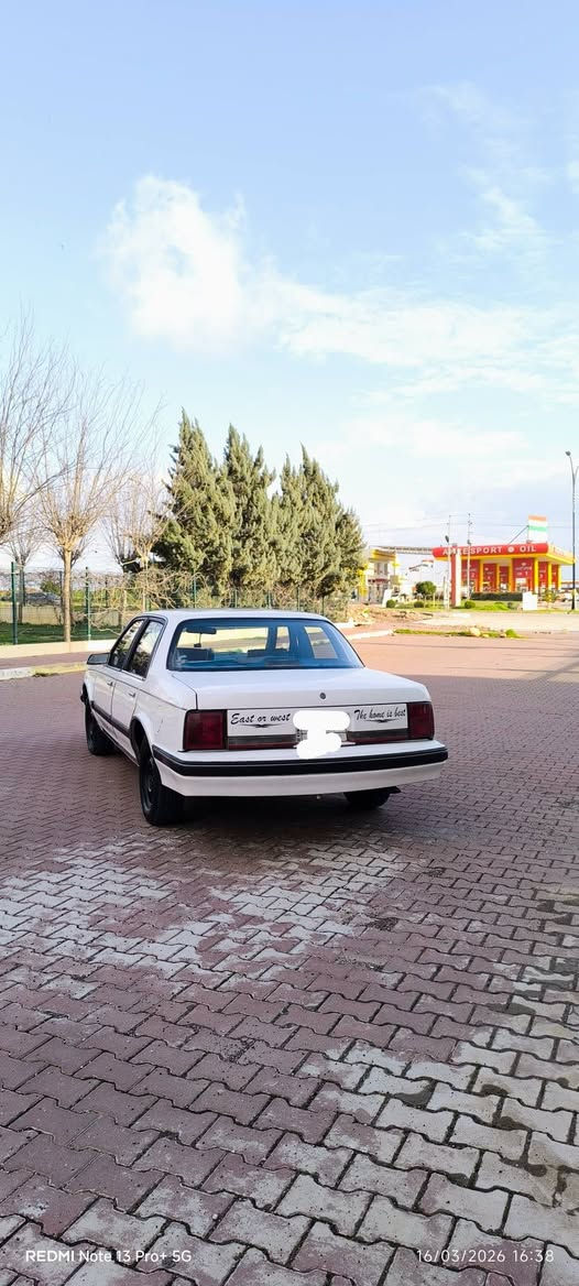 سياره جاهز من كل شي 
كير و محرك شرط 
 جام كهرباي 
طخم واير جديد 
دايرات جديد 
سياره ما بي اي شي نا قص كل شي وسع شريكه 
سعر65ومجال
***********
*********** دهوك, العراق
