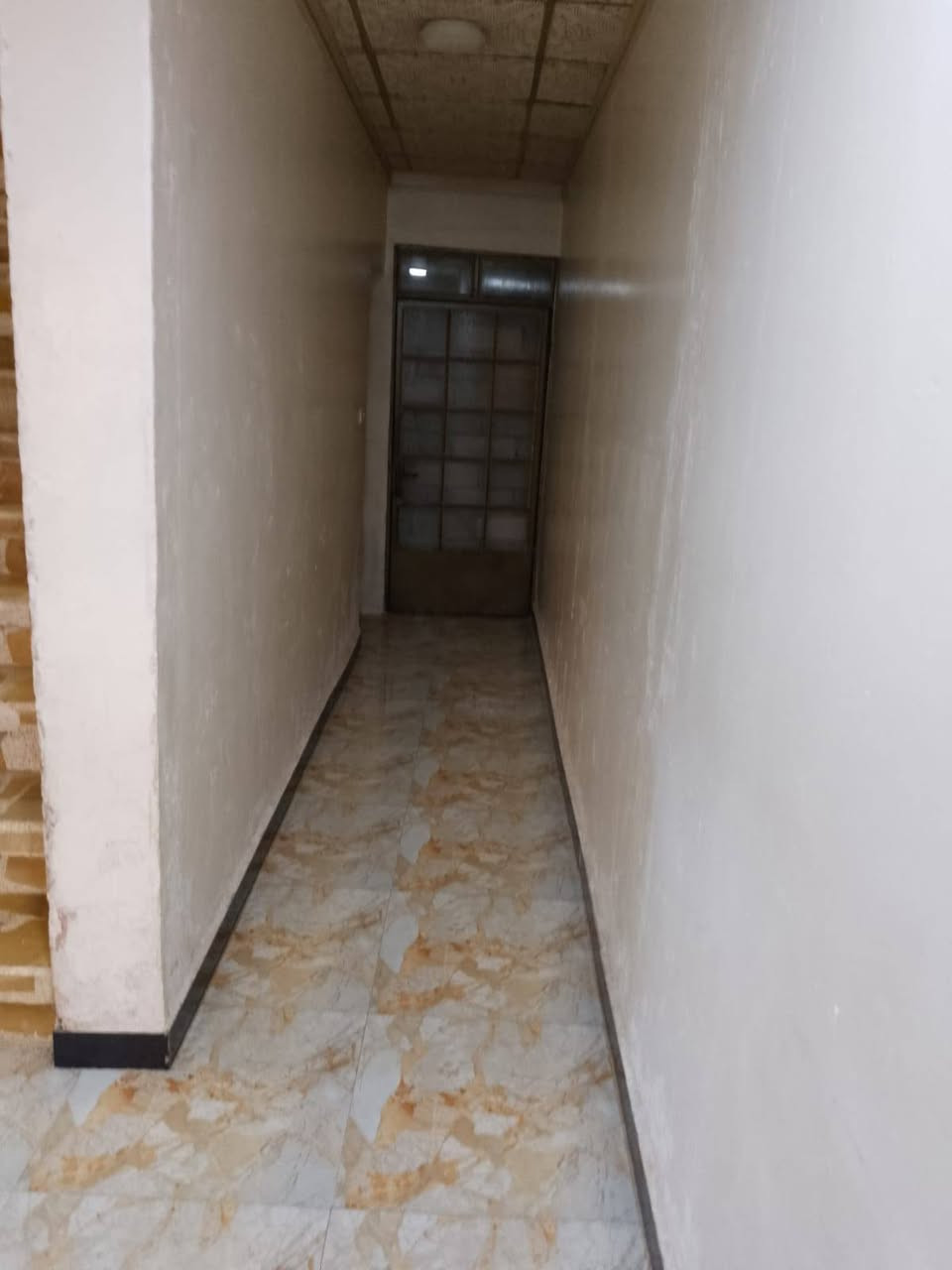 بيت للأيجار حي البكر
ثلاث غرف نوم +هول واستقبال ومطبخ وصحيات  ***********وتساب
