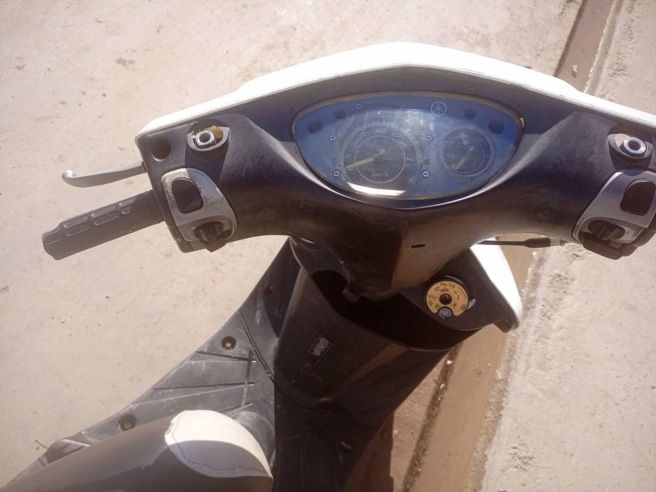 سلام عليكم ثعلب ١٤٠ كاملة مابيهة نقص مكينة مامفتوحة شلعة معدل نقصهة فقط هورن وكيج سرعة كلهة شغالة دراجة بلادية سعرهة ٤٥٠قفل شغالة سلف وهندر مكاني مدينة الصدر شارع الداخل حي طارق ***********
