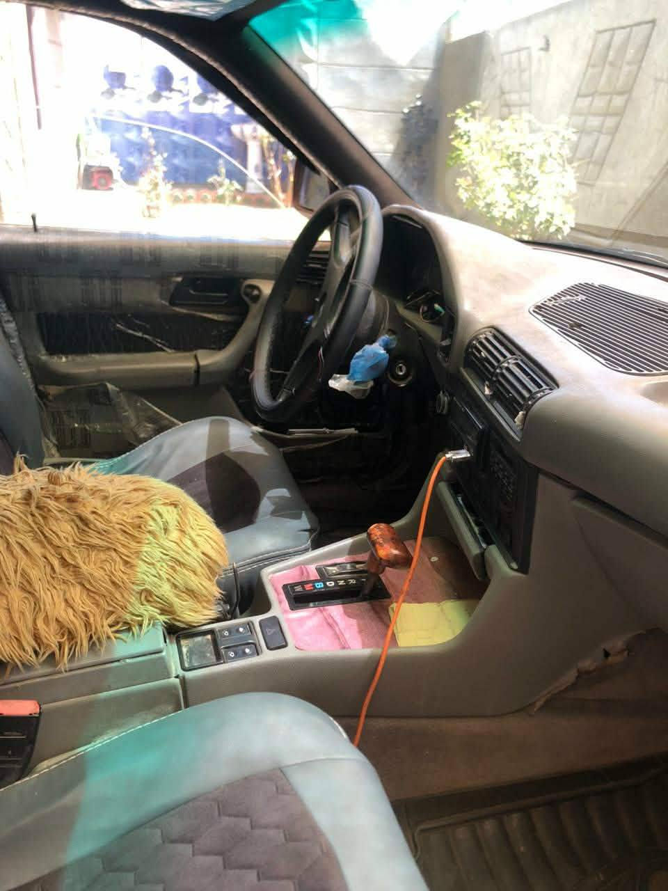 السلام عليكم
بي ام 535 موديل 91 أصولي تبريد وتدفئه شغال كير محرك شرط كهربائيات فتحه سقف كلها شغاله تخم تايرات السعر 55وبيها مجال


**إذا كنت صاحب هذا الإعلان وتريد حذفه لأي سبب، رجاءا أرسل رسالة إلى الدعم الفني**