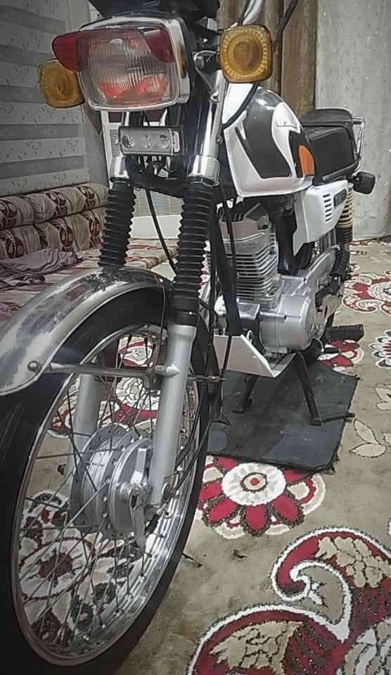 سلام عليكم شباب دراجه رابيدو ادوات مكينه ناعمه مفتوحه بيها بس والفات موديل 2024بشهر 9 مكاني القرنه هذا رقم  راعيه اني مكلف بالنشر ***********السعر 700وبيه مجال
