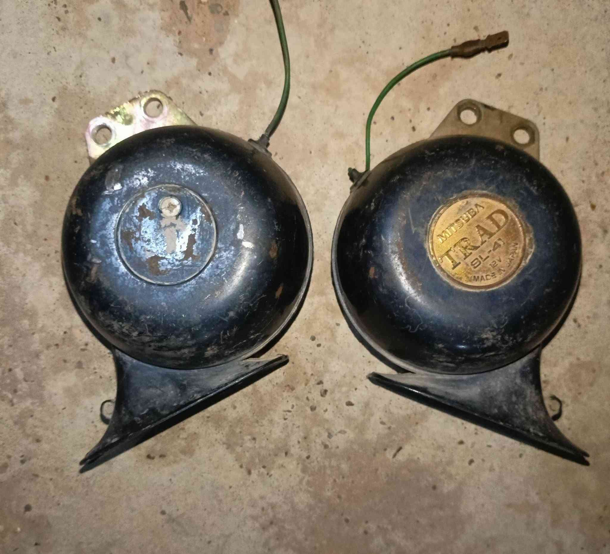اسلام عليكم
يوجد هورن جمسي  

المواصفة

الماركة👇

MITSUBA TRAD

الموديل👇

         SL-41

الجهد👇

       12V

الصنع👇

Made in Japan

ياباني أصلي

الصوت👇

صوته ثخين وعالي

اسعر 30الف
رقم الهاتف 👇

***********
