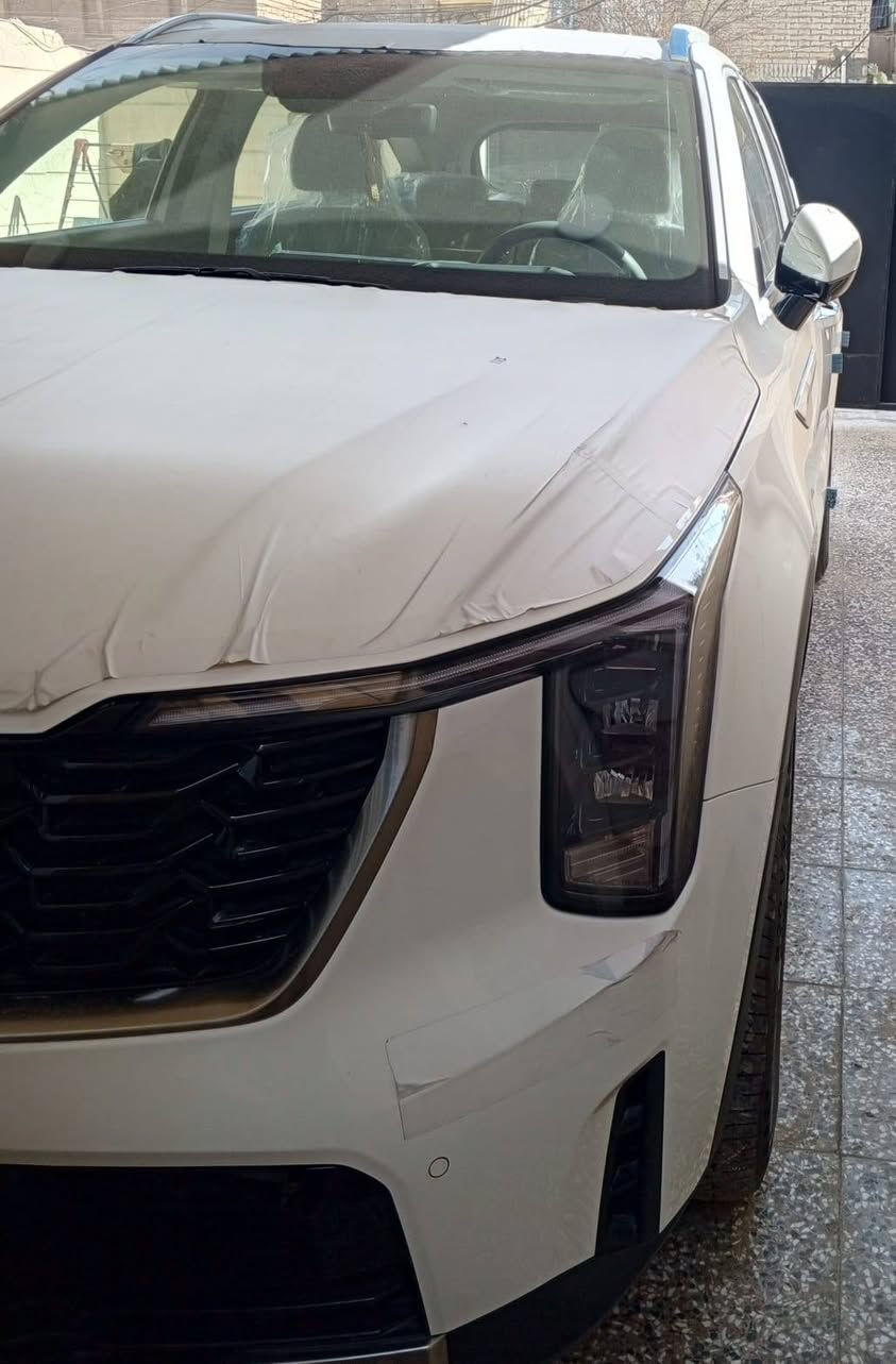 سورينتو 2025 زيرو ماشية 400 كيلو فقط فول مواصفات رقم بغداد بأسمي تحويل مباشر 
بانورما 6 سلندر داتا شو كير ماوس كاميرا عدد 2  ويل 20 مقاعد كهرباء صندوق كهرباء... ومعروفة مواصفات السوريتتو مقاعد مخمل 7 راكب ضمان شركة نم السعر 355ورقه يعني خمسه وثلاثون الف وخمسمائة دولار ***********
