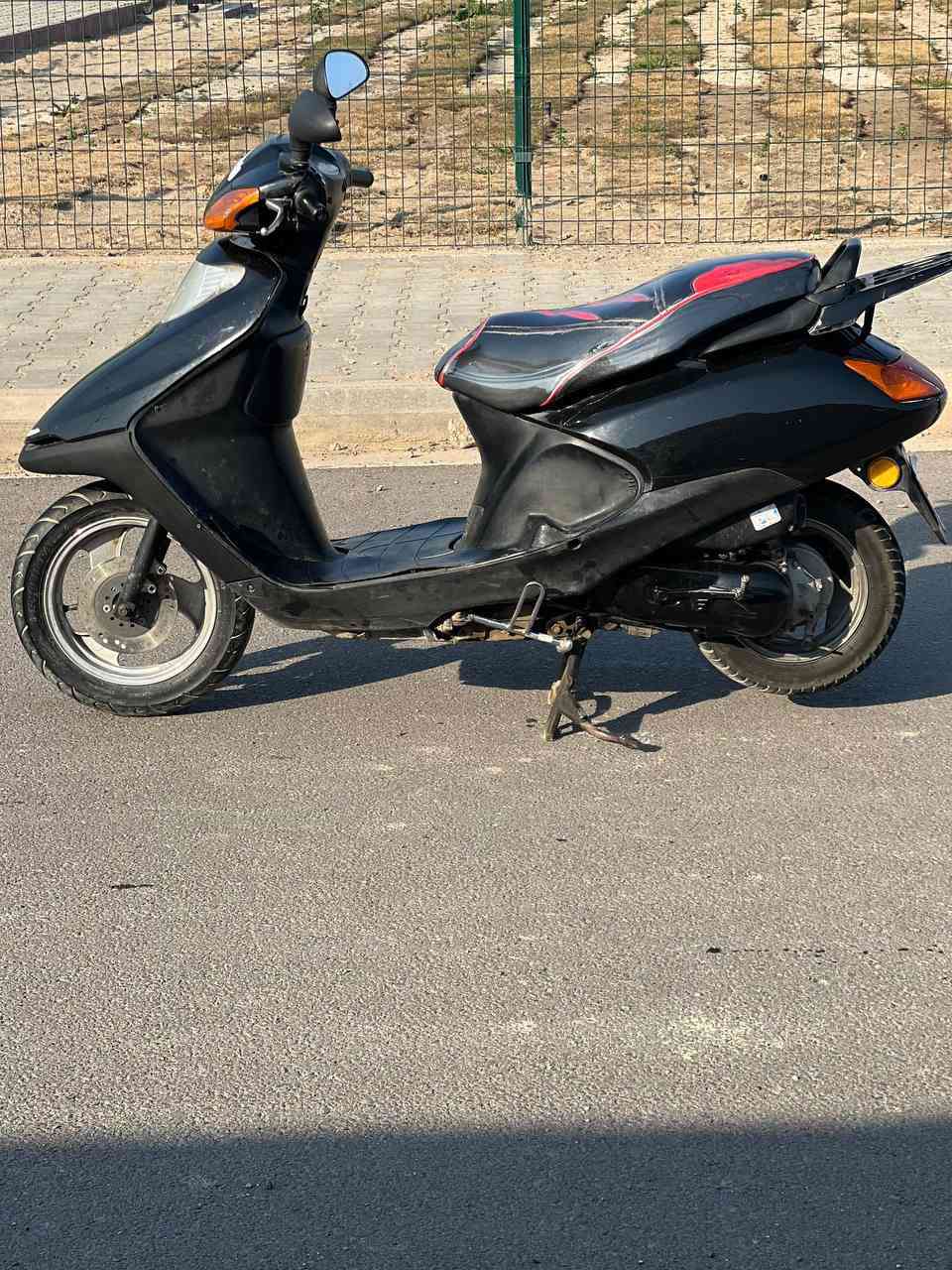 سلام عليكم سبيسي ياباني للبيع 
 دراجه نضيفه بيها شلعه دراجه سلف هندر شغاله كهربائيات كلها شغاله لايت عالي ناصي  تغليف كشن جديد كفر اصليه ابو ختم سعر 450 وبيها مجال  دراجه مفتوحه عنواني كوت رقم الهاتف ***********
