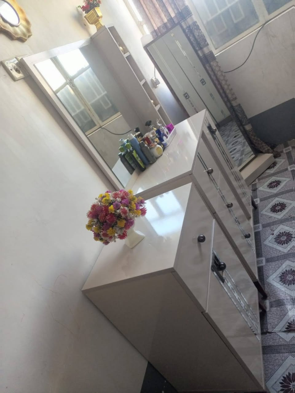 مكان نجف ٩قطع جديده خدش مابيه ب٩٠٠ قفل


**إذا كنت صاحب هذا الإعلان وتريد حذفه لأي سبب، رجاءا أرسل رسالة إلى الدعم الفني**