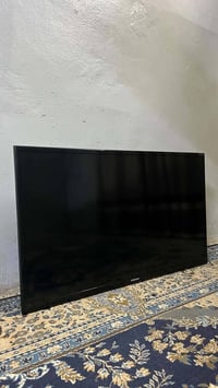 ⭕ للبيع شاشة سامسونج حجم 43  بدون نت  نظام تعليق فقط بدون رجلين (من ال...