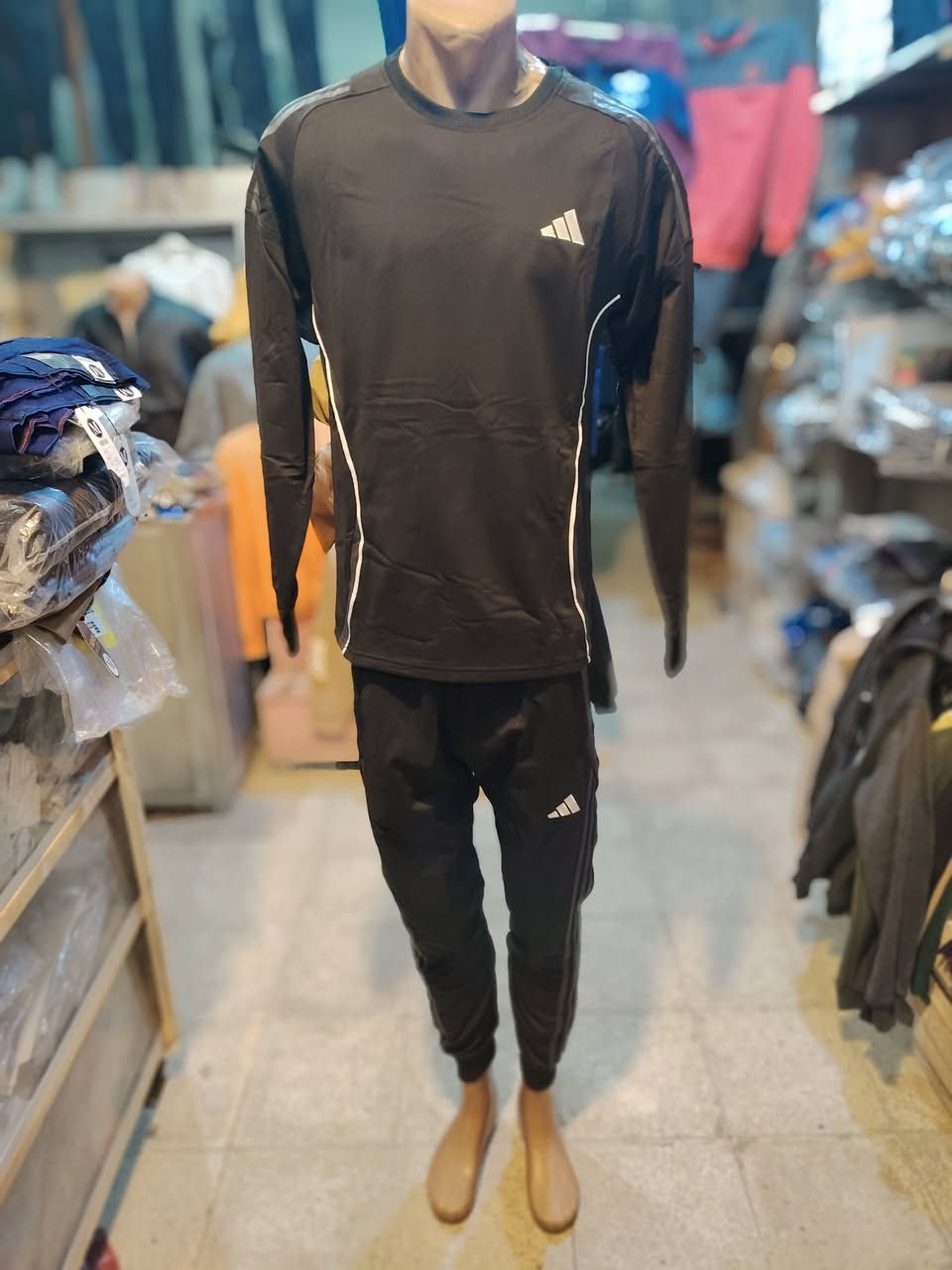 وصلنا جديد 🔥
تركسود رياضي ماركه  ☝
درجه اولى  
العنون: الزنجيلي /قرب مرطبات الصفار/مقابل منار مول
 (محل عبود التمي ) 
***********
***********
***********
