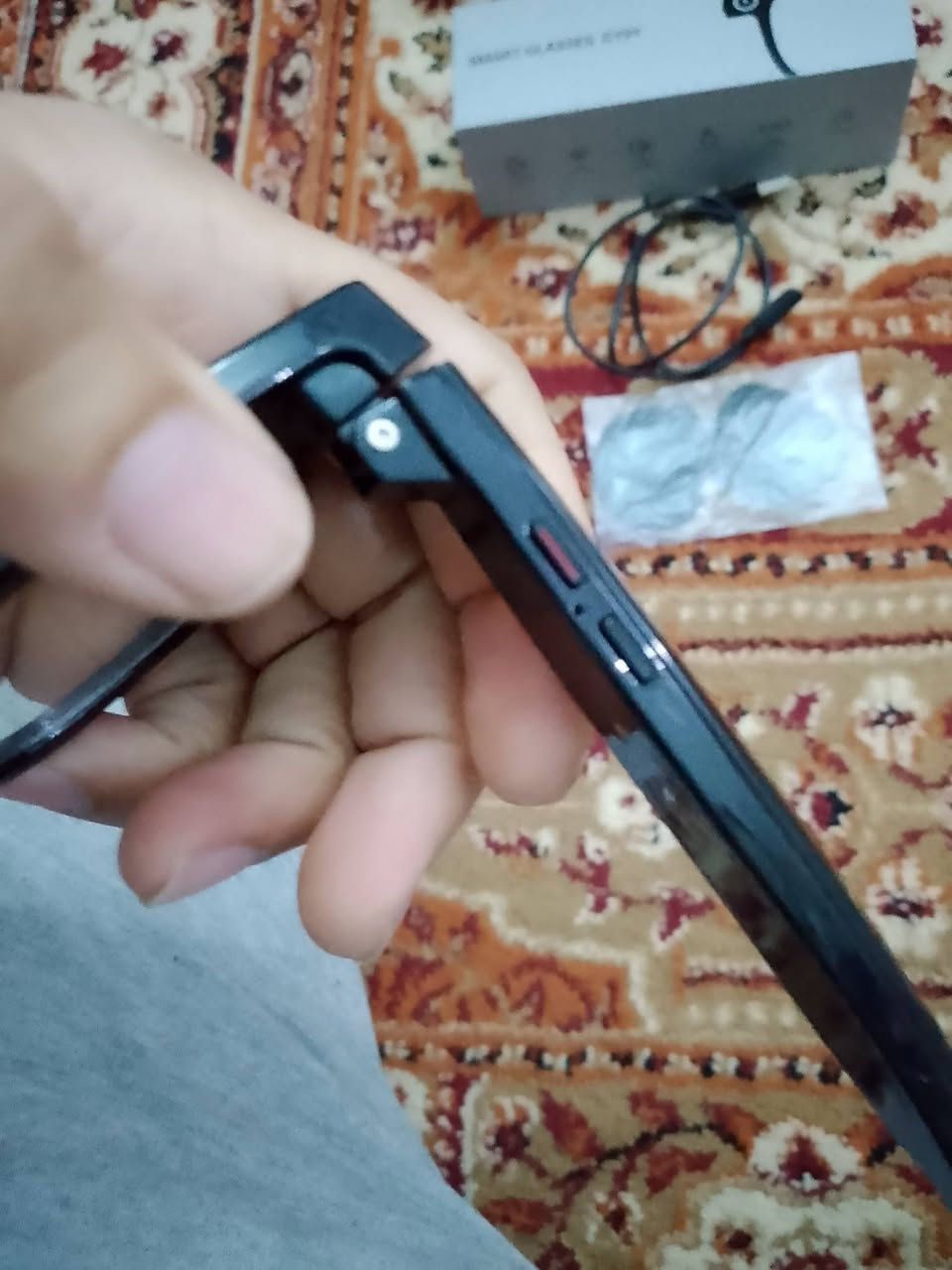 للبيع نضاره smart glasses cy01كامره والتقاط الصور وتسجيل صوتي وترجمه بالذكاء الاصطناعي ومساعد صوتي
مصار سبوع من ماخذها  السعر 50الف بغداد الجديده 
***********
