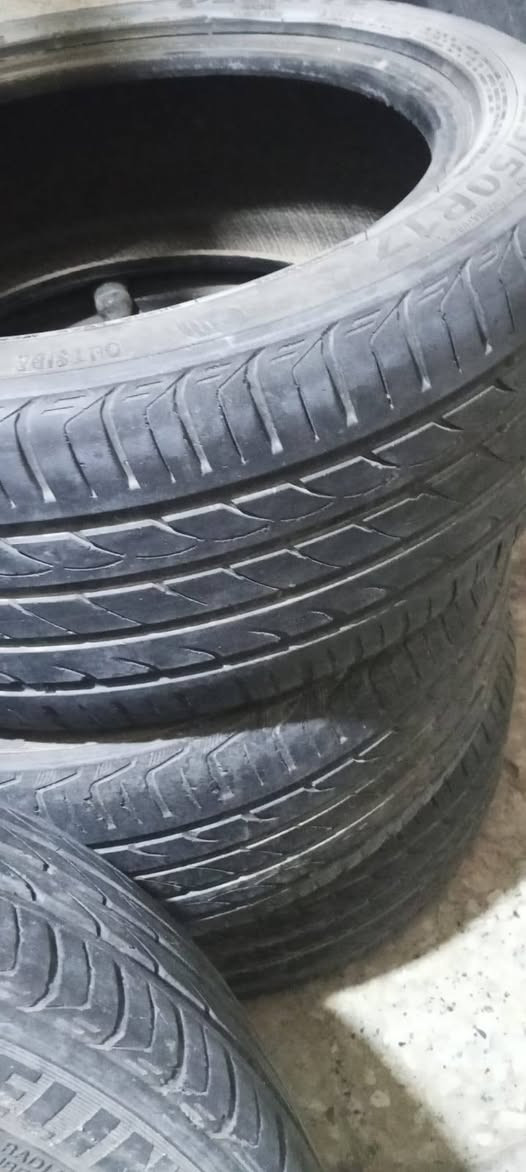تخم تاير تايلندي حجم 225/50/17/ بس واحد بي بنجر والباقي ما بيهم شي السعر 125 وبي مجال مكاني بابل الكفل
***********
تخم تاير تايلندي حجم 225/50/17/ بس واحد بي بنجر والباقي ما بيهم شي السعر 125 وبي مجال مكاني بابل الكفل
