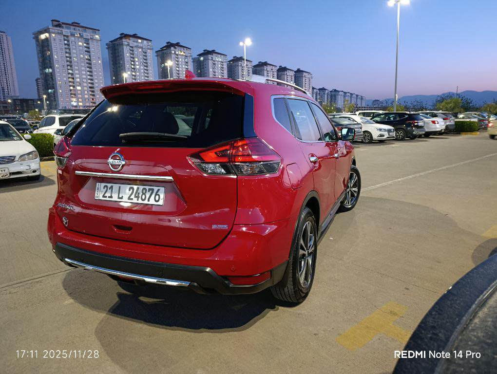 سلام عليكم 
نيسان اكس تريل 
2018 
رقم سليمانيه 
حساس امامي +خلفي 
كشنات جلد 
كشن كهرباء
هيتر مرايات 
اشاره مرايات
كشن تبريد وتدفىه 
مودات قيادة
سسم صووت بوس
5كامرات 
تحديد مسار 
رادار امامي +خلفي
قياس التايرات 18 
بصمه 
بنوراما 
صندق كهرباء 
صور السونار داخل المنشوره 
العنوان بغداد
الاستفسار *********** متوفره واتساب بغداد, العراق
