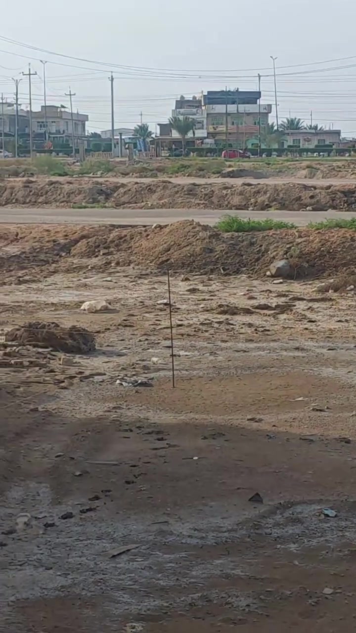 قطعه ارض للبيع في كربلاء المقدسة قرب تيل 170 قرب مجسر جديد مثل ماوضح بالتصوير السعر 45 هاتف ***********
