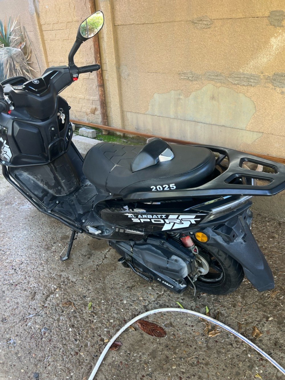 دراجه ٢٠٢٥ نضافه ١٠٠/١٠٠ بس بيها شخوط صغار بالصفحه موضح بالصور للبيع او مراوس حسب القناعه العنوان كركوك دوميز *********** للاستفسار واتساب