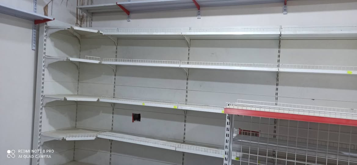 غراض  محل للبيع ميسان العمارة الأتصال على الرقم *********** عمارة, ميسان
