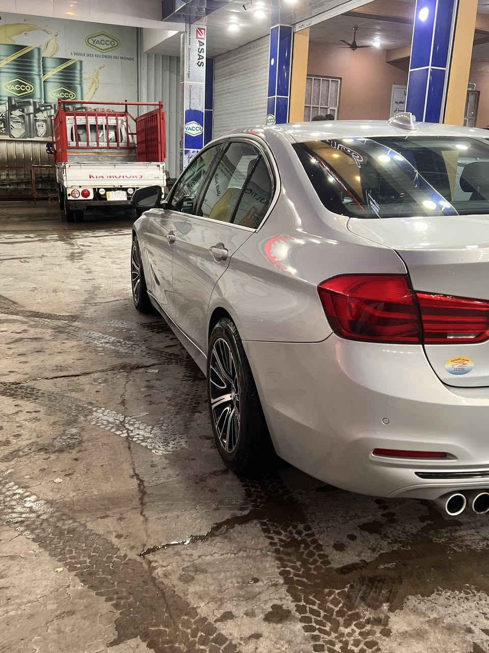 السلام عليكم
Bmw 330i 2017 للبيع

محرك 4سلندر 2000 تون توربو  B48

گير 8 نمرة 

5 أنظمة قيادة 

گير +محرك مكفولات 

سرعة وانطلاقة صاروخ بنفس الوقت اقتصادية

الحادث والمواصفات بالصور 

لغود وشواصي مكفولة

ماشية  78 الف ميل

السيارة جاهزة 

السعر 135وبيها مجال ***********
