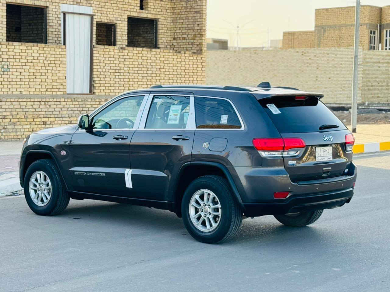 سلام عليكم
جيب لاريدو موديل ١٨ اصل
امريكي تبديل بنيد وجاملق
مواصفات شاشه كامره تحكمات دواخل جلد كشن كهربائي بصمه منضومه زنون
سياره جديدة وجاهزه لاخير
ماشية ٧٧
مكينه وكير وحدايه وتبريد كله جاهزه رقم بصره بسمي
السعر ١٨٥ وبيه مجال للاستفسار الاتصال على الرقم ***********
