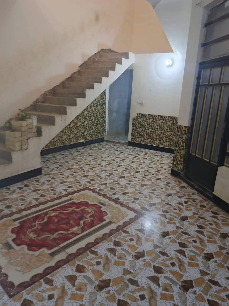بيت للبيع أو الإيجار طابو زراعي سند 25  بي وصل تطويب
قرب مجمع الرحاب جاهز للسكان بيع ب 50  يجار ب 250  الف
الاتصال ***********
