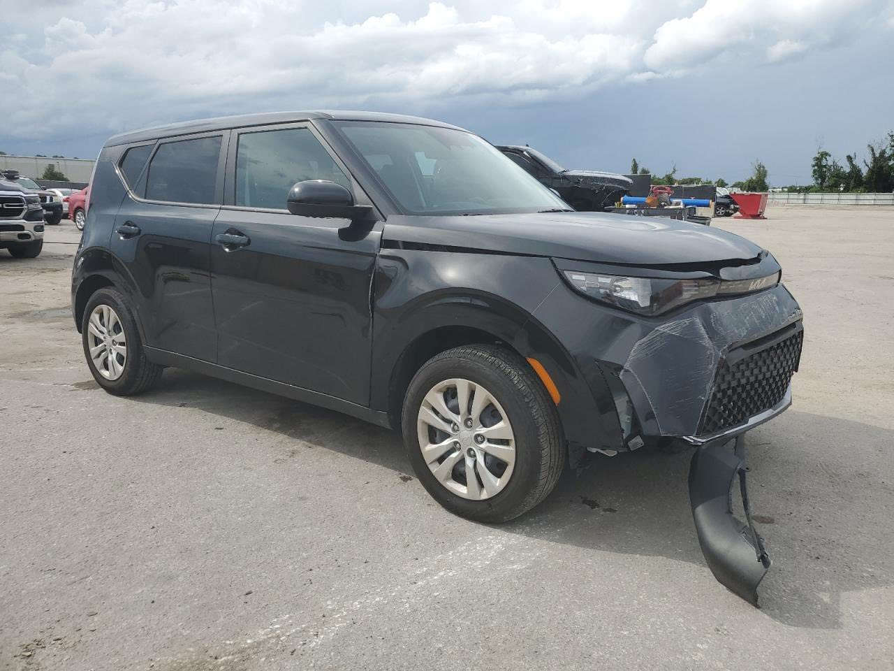 صول 2025 حالياً بالبصرة   السعر 134 كاملة كمرك ونقل تترقم جميع المحافظات وممكن تدخل كتاب شهداء  للأستفسار:***********
