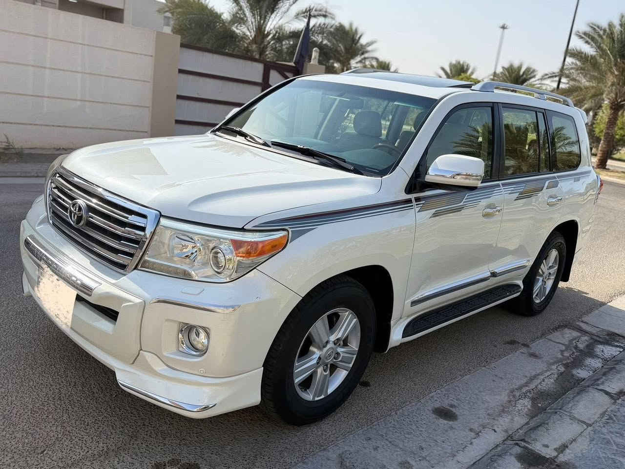 سلام عليكم
للبيع فقط 2014 بريم اصل
رقم بغداد ماشية 149 الف
جديدة جدا
مكفولة من الصبغ بيها بارد قليل جدا واضح بالسونار
كربلاء حي الحسين
السعر 415 وبيها مجال بسيط
***********
