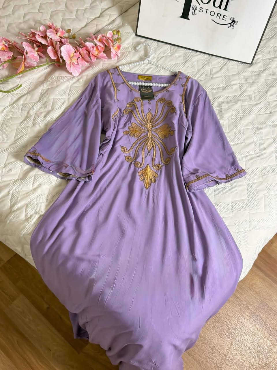 دشداشة نسائية 👗
✨ التفاصيل:
طول كامل مع تخصيرة من الجوانب
خامة كشمير إيطالي ناعمة ومريحة
 متوفرة بجميع القياسات، حتى الخاصة

 السعر: 11 ألف
 التوصيل: 5  الكل المحافظات العراق


**إذا كنت صاحب هذا الإعلان وتريد حذفه لأي سبب، رجاءا أرسل رسالة إلى الدعم الفني**