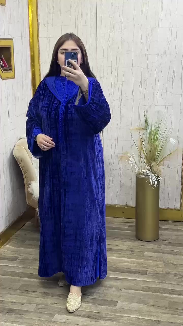 جلابة مغربية دوبياس موديل جديد 
توصيل فابور للجميع المدن 
توصلك كوموند شوفيها وقلبي عاد خلص


**إذا كنت صاحب هذا الإعلان وتريد حذفه لأي سبب، رجاءا أرسل رسالة إلى الدعم الفني**