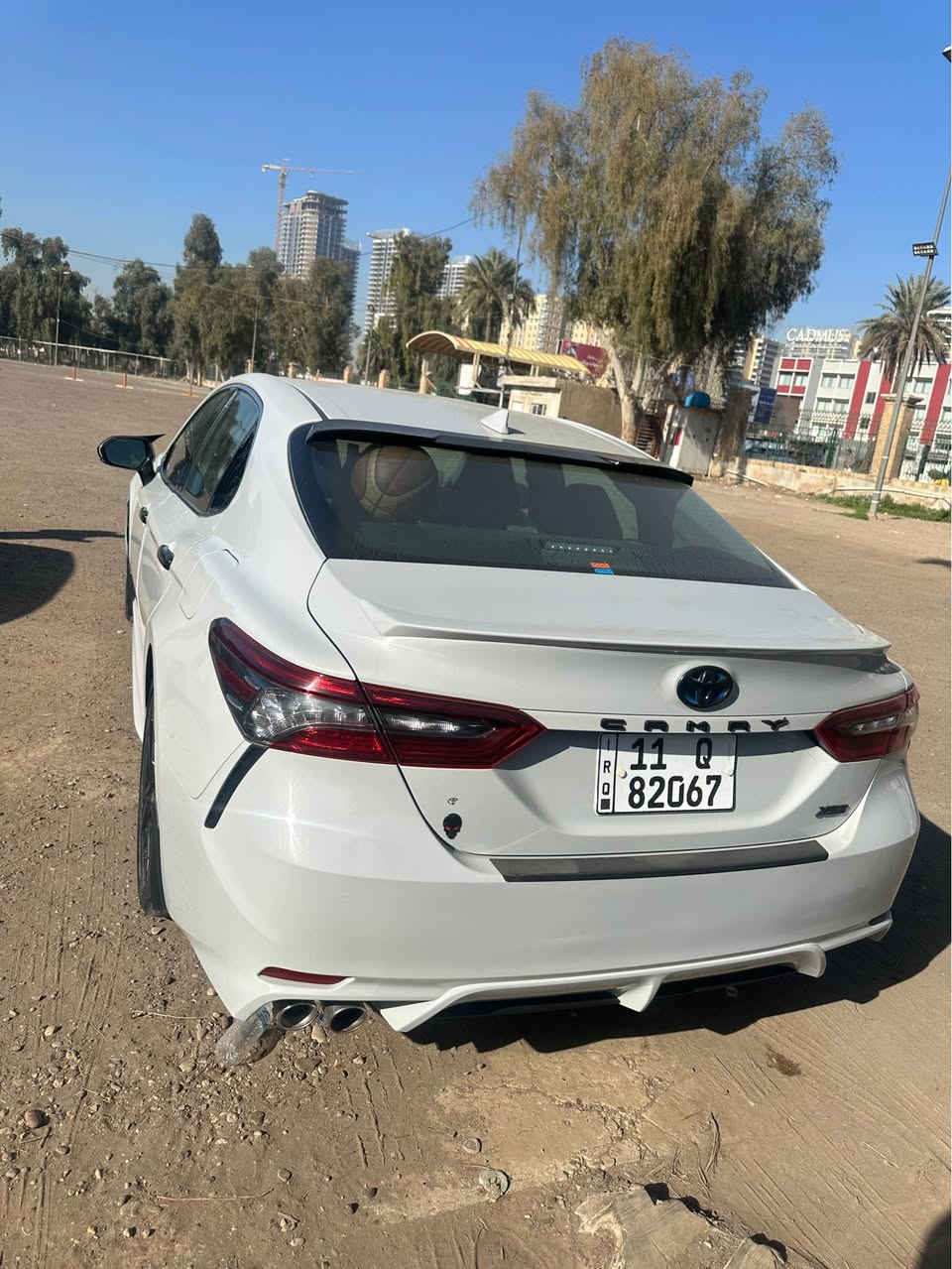 كامري 23 هايبرد فول 
حادث خفيف رقم بغداد بأسمي 
ماشيه 23 الف 
لون ابيض غير محدد 
مكاني بغداد الاعظمية 
***********
سعرها 210 وبيها مجال قليل 
مراوس او بيع بغداد, العراق
