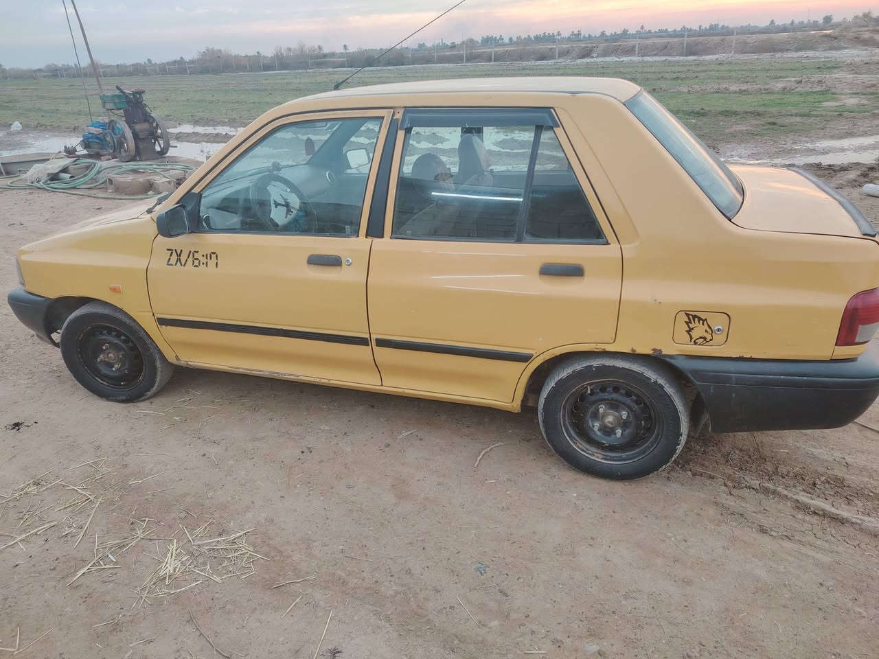 سلام عليكم سايبه للبيع  ٢٠١٥بسمي سياره حلوه ي ادله شويه ترتيبات مكينه وكير مكفولات سعر ٢٥وبيهه مجال سنويه ٢٨ مكاني صلاح الدين الدجيل لستفسار ***********
