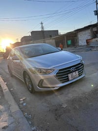 النترا موديل ١٧ سياره نضيفه ما ماشيه بس٦٥  مكفوله من الضربه شرط سونار ...