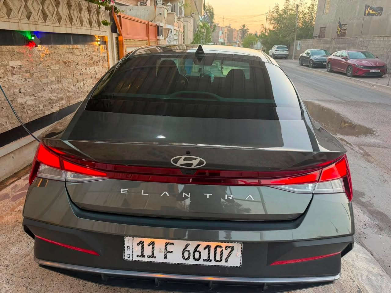 السلام عليكم 
مكلف بالنشر 
الالنترا موديل ٢٠٢٤
 حادثها موضحةً بصور بنيد وجاملغ تبديل نفس اللون وحتى الدعامية يعني سيارةً كفالة من الصبغ بدون دواخل 
ماشية ١٤ الف ميل 
مشي فقط امريكا 
رقم بغداد بسمي 

‏
‏🛑محرك 2000 Doch دوش
‏
‏🛑 بصمه تشغيل وابواب وجنطه
‏
‏🛑 تشغيل عن بعد ⚡️
‏
‏🛑 جنطه ذكيه تفتح اوتو عند الاقتراب🚶🏻‍♂️
‏
‏🛑 دشبول الكتروني متصل 
‏
‏🛑اناره داخليه محيطيه متعدده الالوان🌈
‏
‏🛑رادارات 360 درجه
‏
‏🛑رادار جانبي النقطه العمياء ⚠️
‏
‏🛑رادار خلفي ‼️ 🛑رادار امامي ❗️
‏
‏🛑تحديد مسار+ سياقة آليه
‏
‏🛑توقف ذاتي 🚳 عند الاقتراب من سياره 
‏
‏🛑 لايت  زينون عدسات +Led
‏
‏🛑كامره دوراه 
‏
‏🛑شاشة لمس نفكيشن 📲Wi_Fi/ Gps/  تدعم نظام Android Auto +Car play 
‏
‏🛑ول تحكم ستيرن
‏
‏🛑كروز مثبت سرعه 
‏
‏🛑ثلاث وضعيات قيادة 
‏
‏🛑Smart-Sport-Normal
‏
‏🛑الدخل عسلي 
‏
‏🛑اوتو هولد @/اطفاء المحرك الذاتي
‏
‏🛑منافذ Usp /Aux /12v
‏
‏󄙆ظام ABS/مانع انزلاق
‏
‏🛑شاشه ظبط بل دشبول
‏
‏? حساس اطارات
‏
‏🛑یل کب كروم 
السعر ١٥٢ بيها مجال بسيط 
مكان السيارة بغداد البنوك 
اتصل على الرقم فقط 
***********‏
